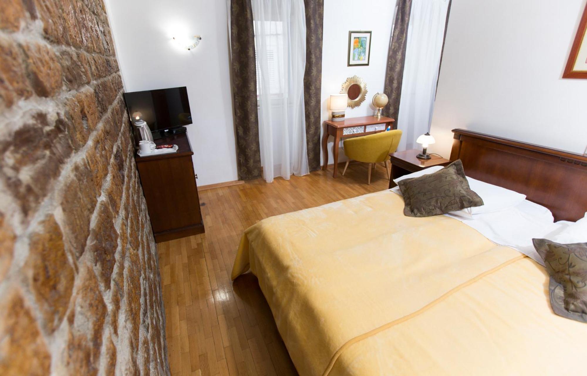 Rooms Base Σπλιτ Εξωτερικό φωτογραφία