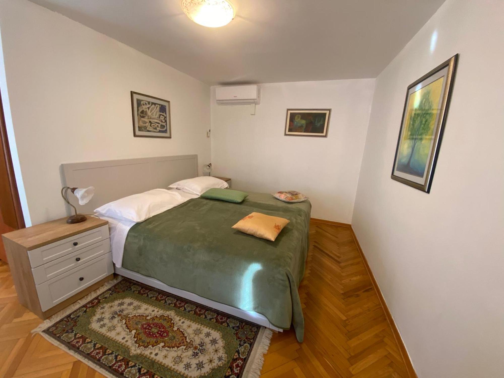 Rooms Base Σπλιτ Εξωτερικό φωτογραφία