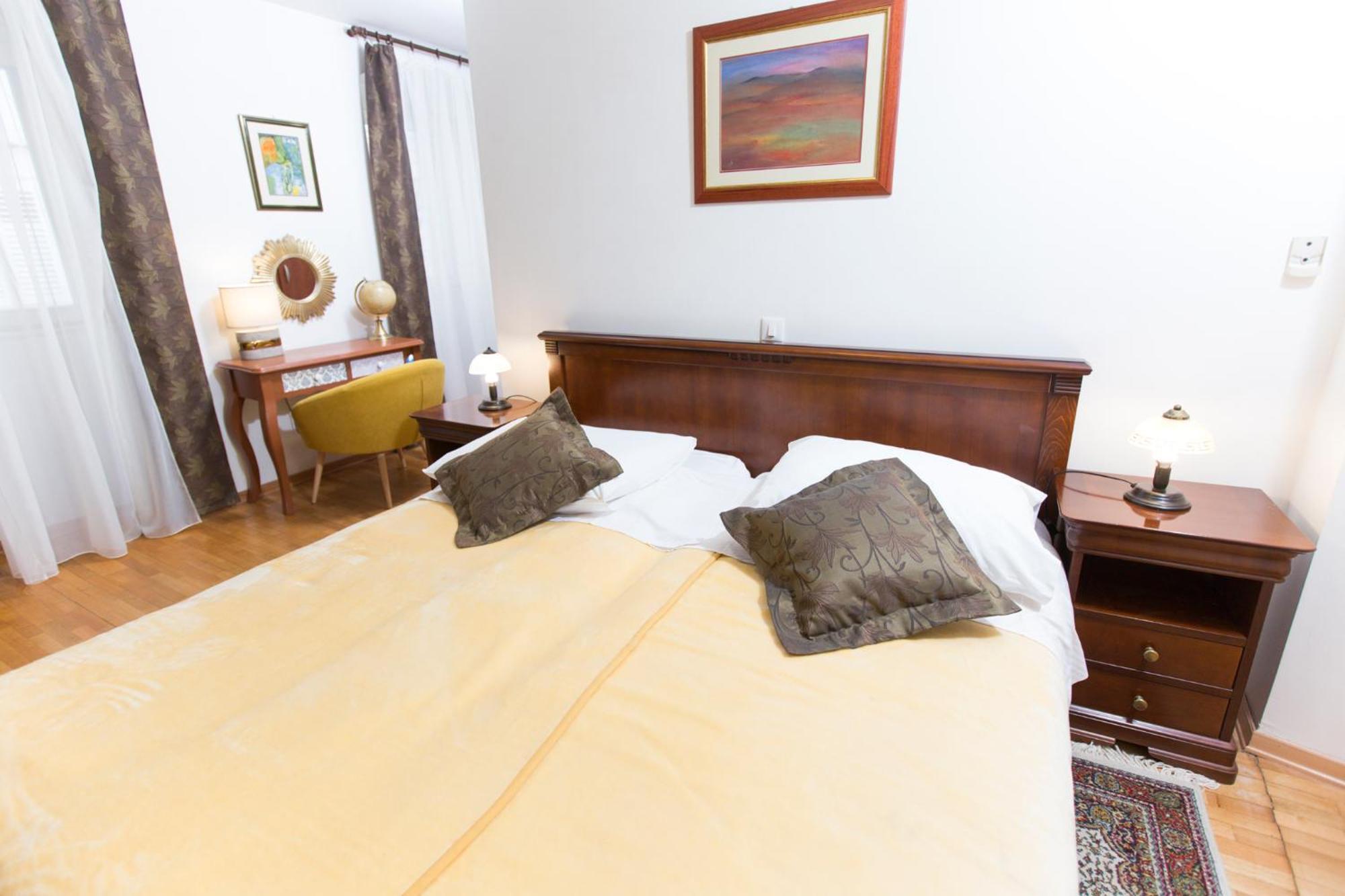 Rooms Base Σπλιτ Εξωτερικό φωτογραφία