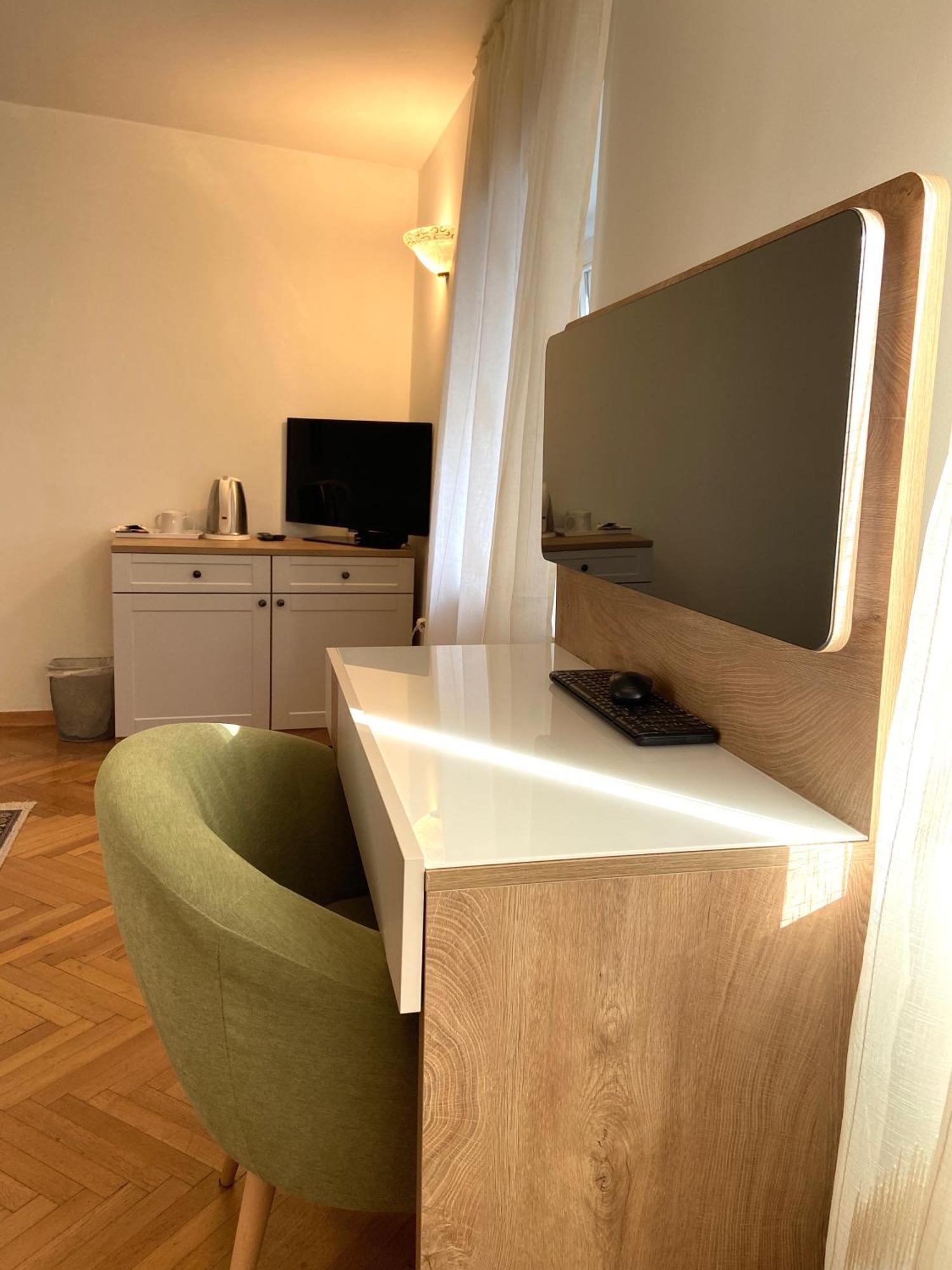 Rooms Base Σπλιτ Εξωτερικό φωτογραφία